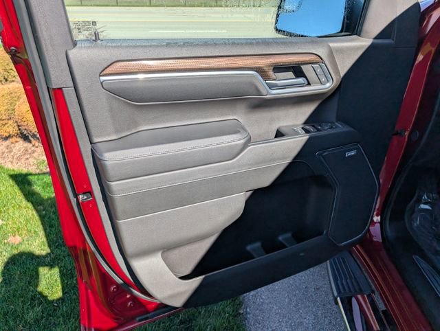 Used 2024 Chevrolet Silverado 1500 LT Trail Boss w/ Convenience Package II image 10