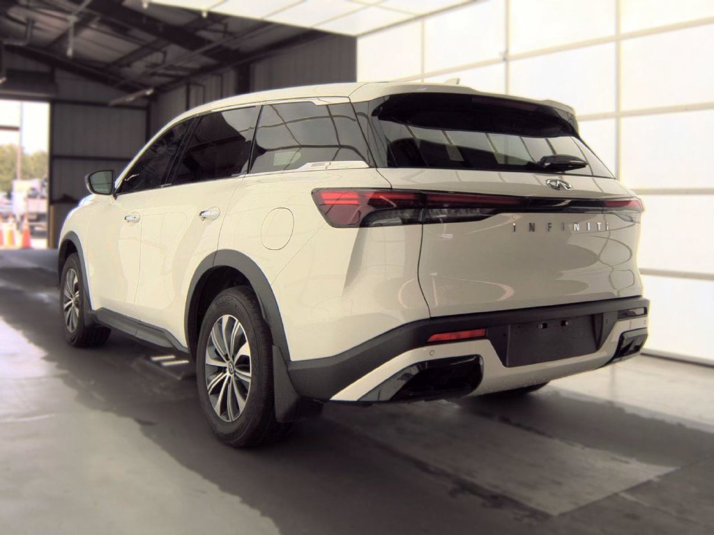 Used 2024 INFINITI QX60 Pure FWD image 4