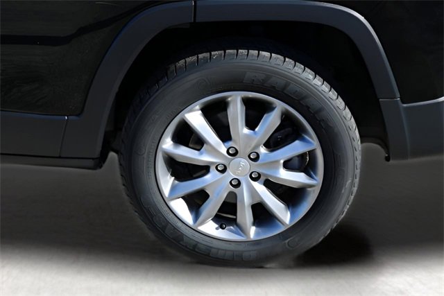 Used 2018 Jeep Cherokee Limited image 9