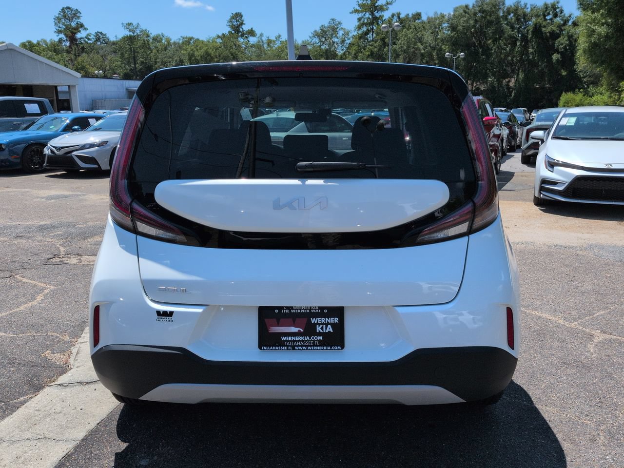 Certified 2023 Kia Soul LX w/ LX Technology Package FWD image 6