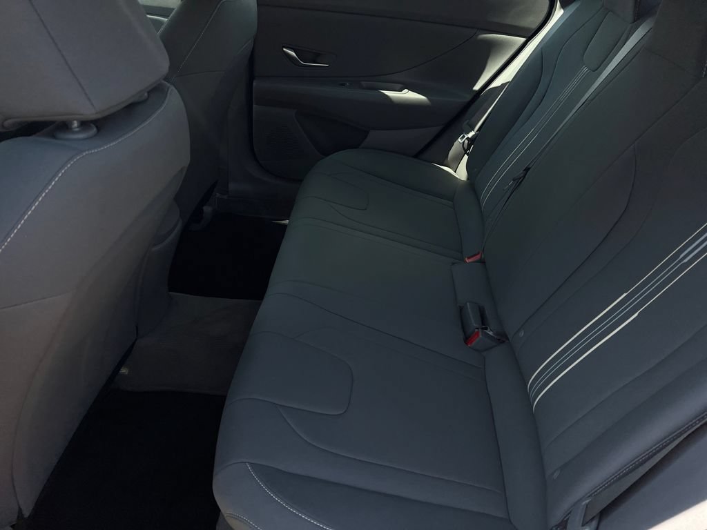 Certified 2023 Hyundai Elantra SEL w/ Convenience Package FWD image 15