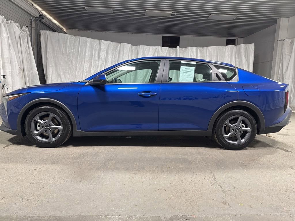 Used 2025 Kia K4 LXS image 4