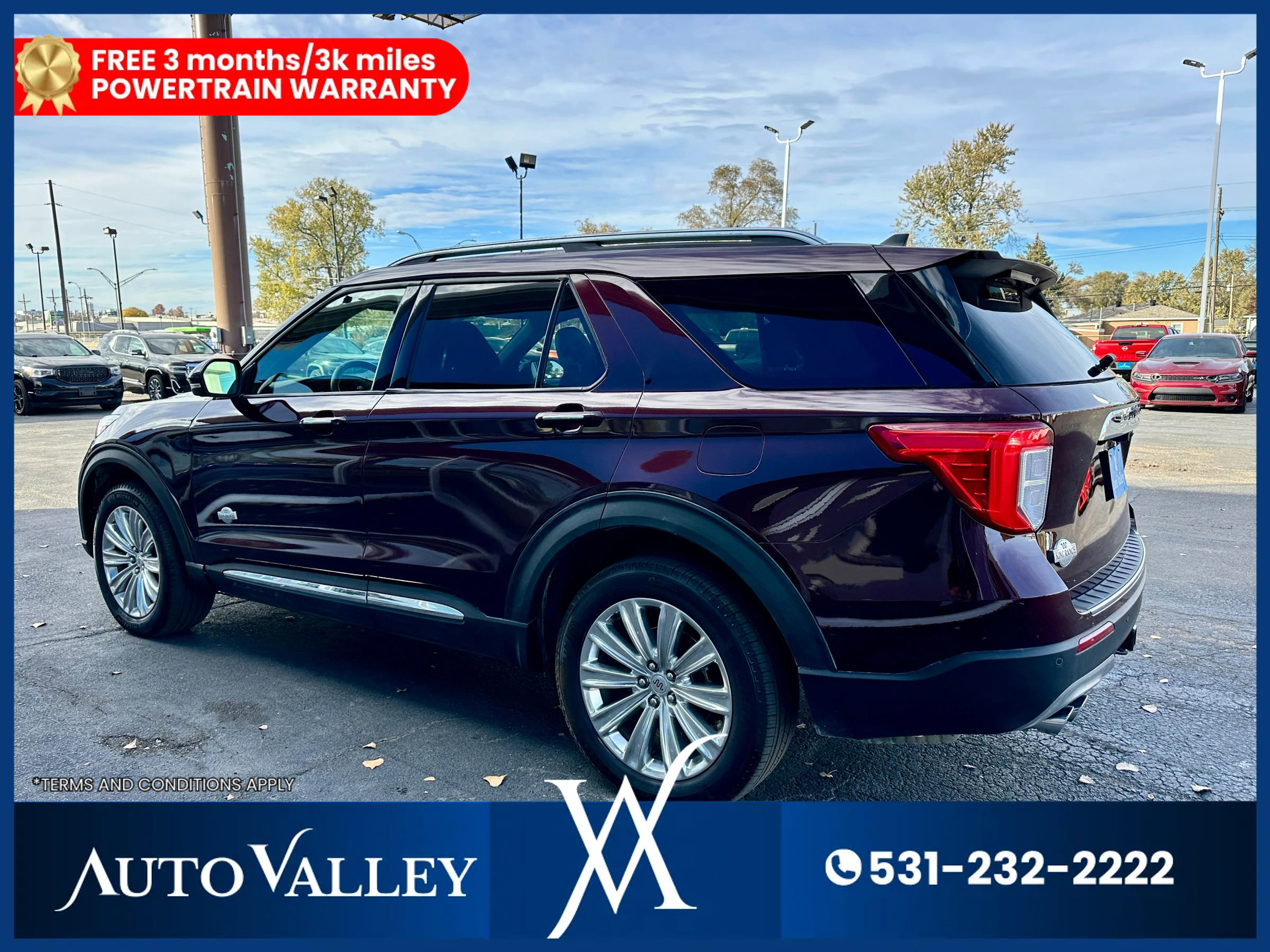 Used 2022 Ford Explorer King Ranch w/ Premium Technology Package image 5