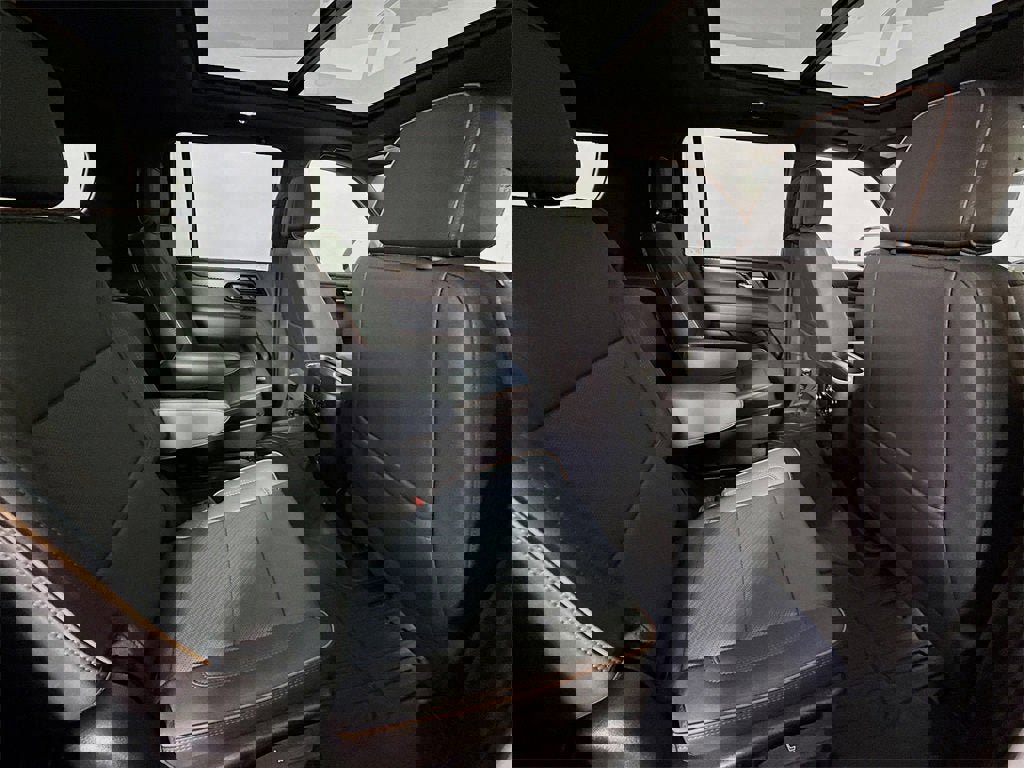 New 2026 GMC Yukon XL AT4 w/ AT4 Premium Package image 23