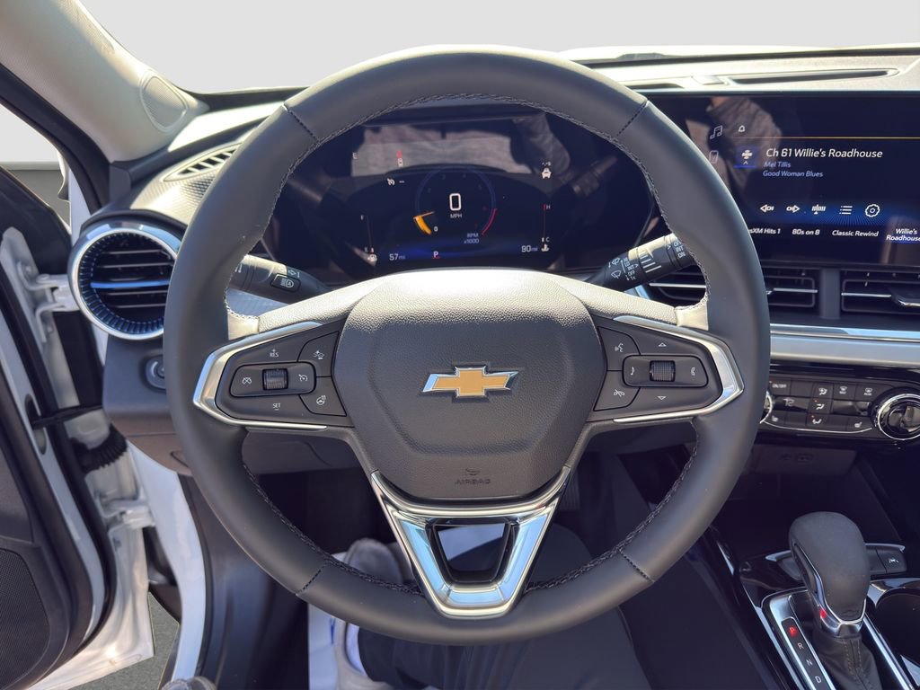 New 2026 Chevrolet Trax LT w/ LT Convenience Package FWD image 10