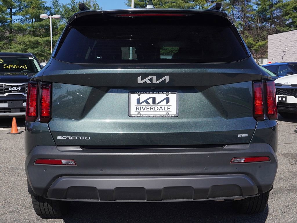 Used 2023 Kia Sorento S w/ Panoramic Sunroof Package image 13