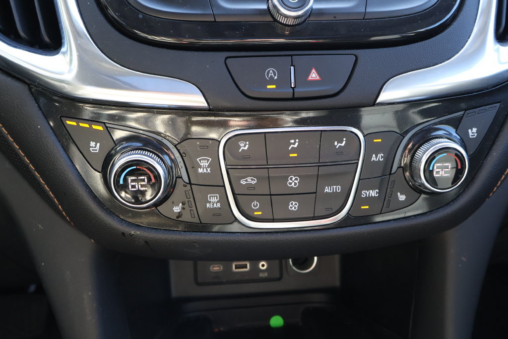 Used 2022 Chevrolet Equinox Premier AWD/4WD image 26