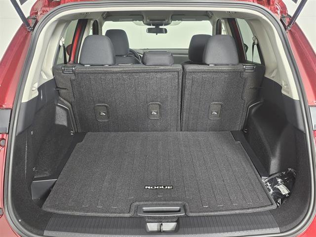 New 2026 Nissan Rogue S image 18