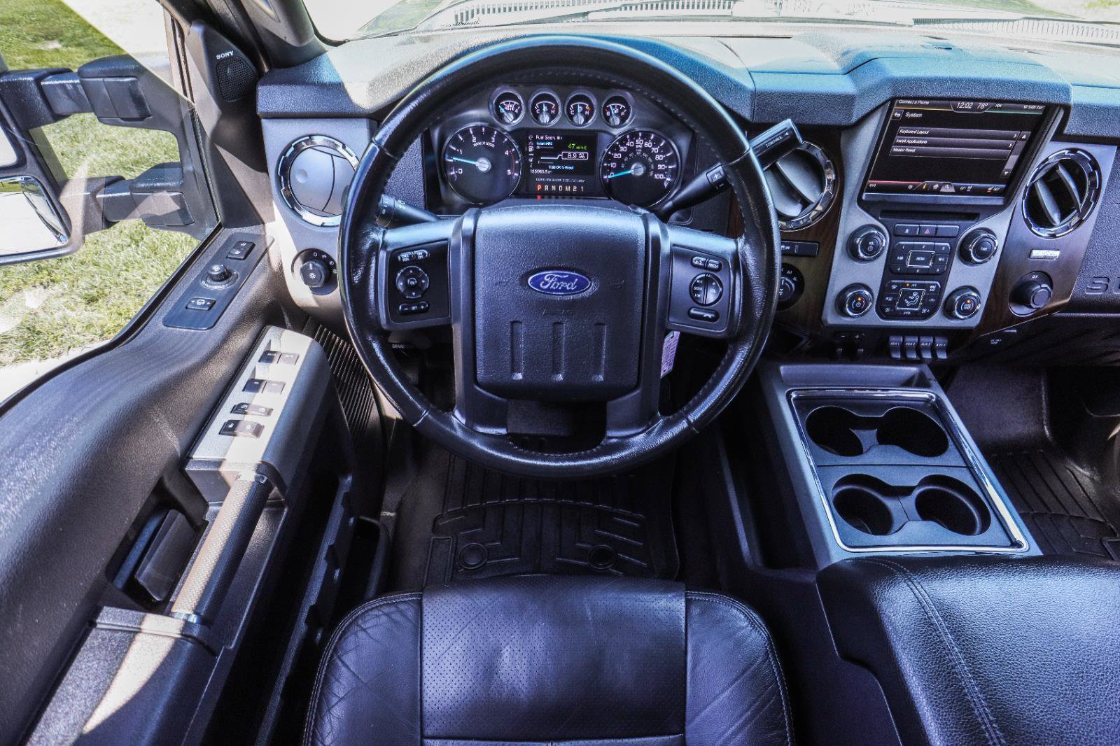 Used 2013 Ford F250 Lariat w/ Lariat Interior Pkg AWD/4WD image 30