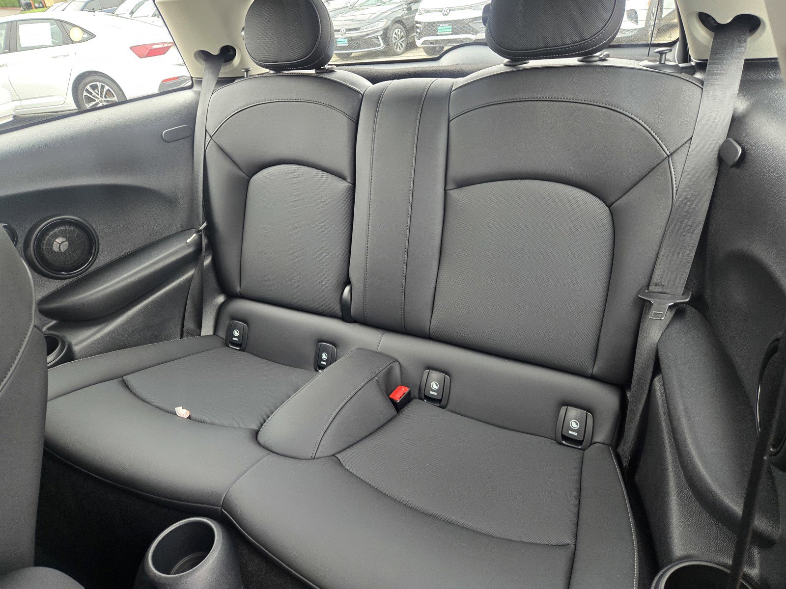 Used 2024 MINI Cooper SE image 12