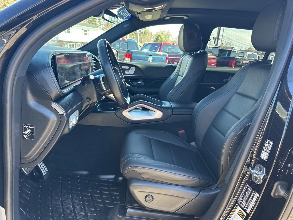Used 2025 Mercedes-Benz GLS 450 4MATIC image 10