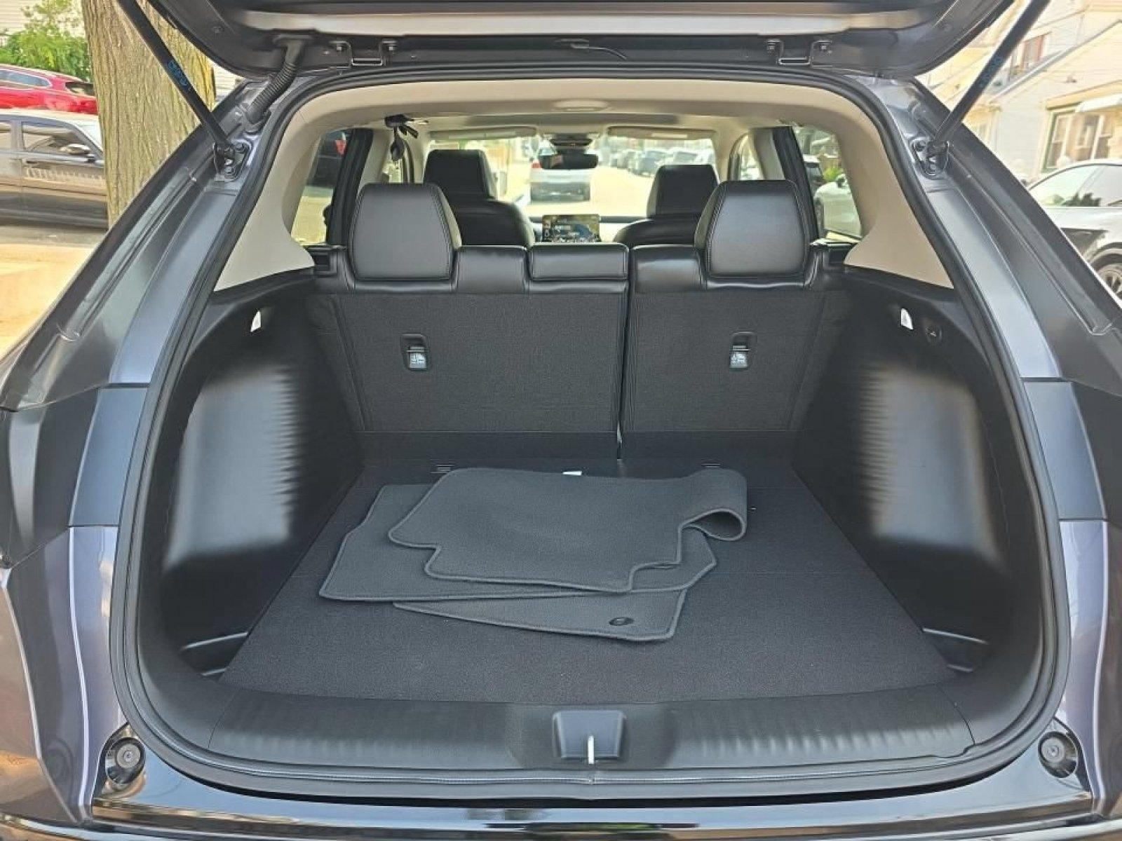 Used 2024 Honda HR-V EX-L image 13