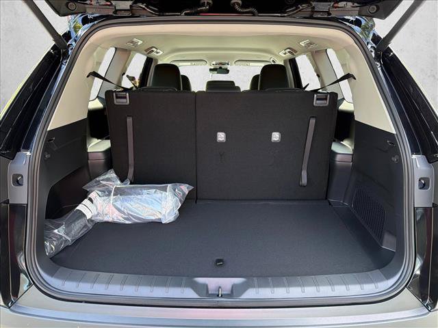 Used 2026 Toyota Grand Highlander AWD image 18