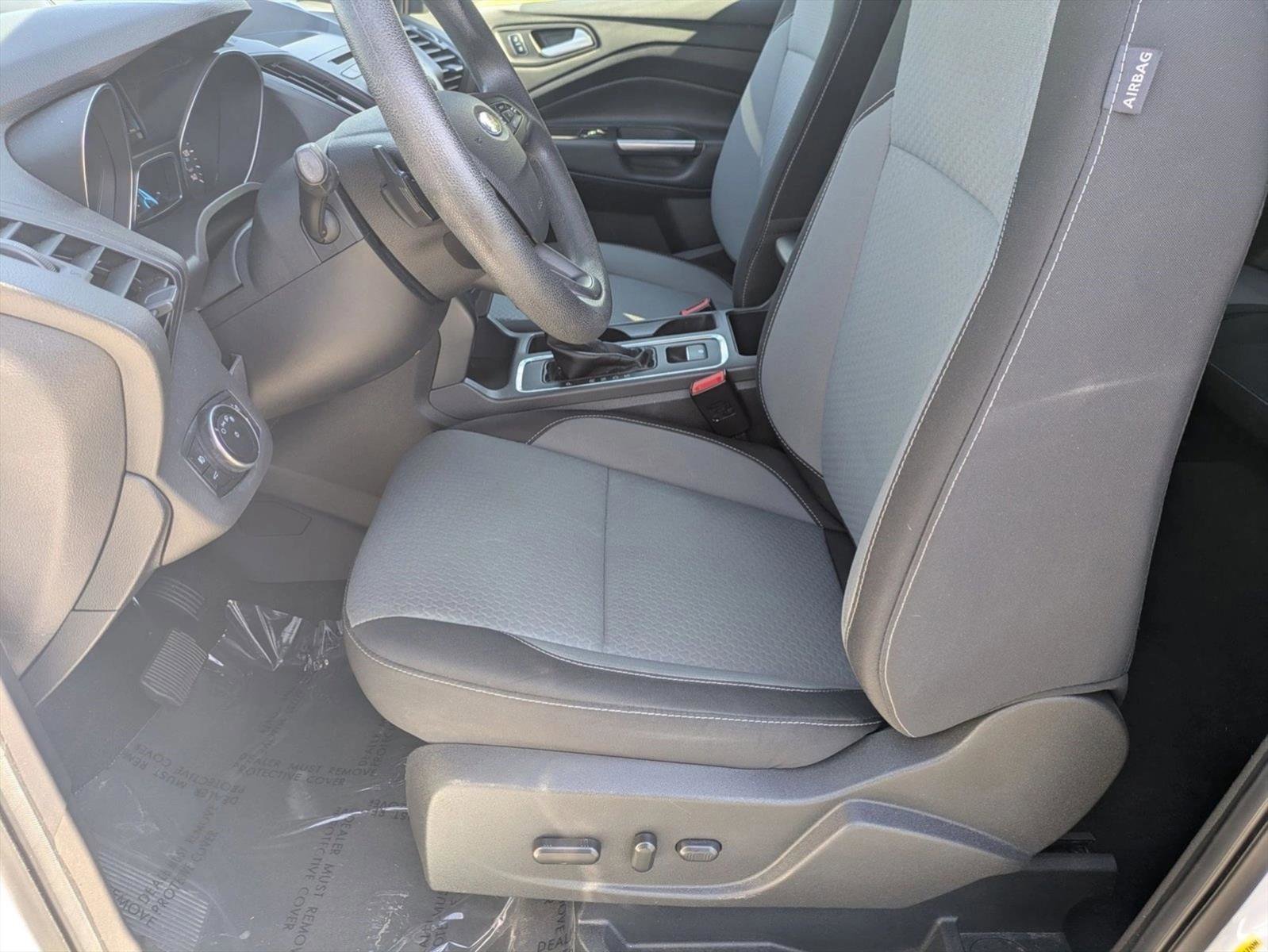 Used 2017 Ford Escape SE AWD/4WD image 15