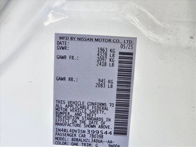 Used 2025 Nissan Altima 2.5 SV FWD image 19