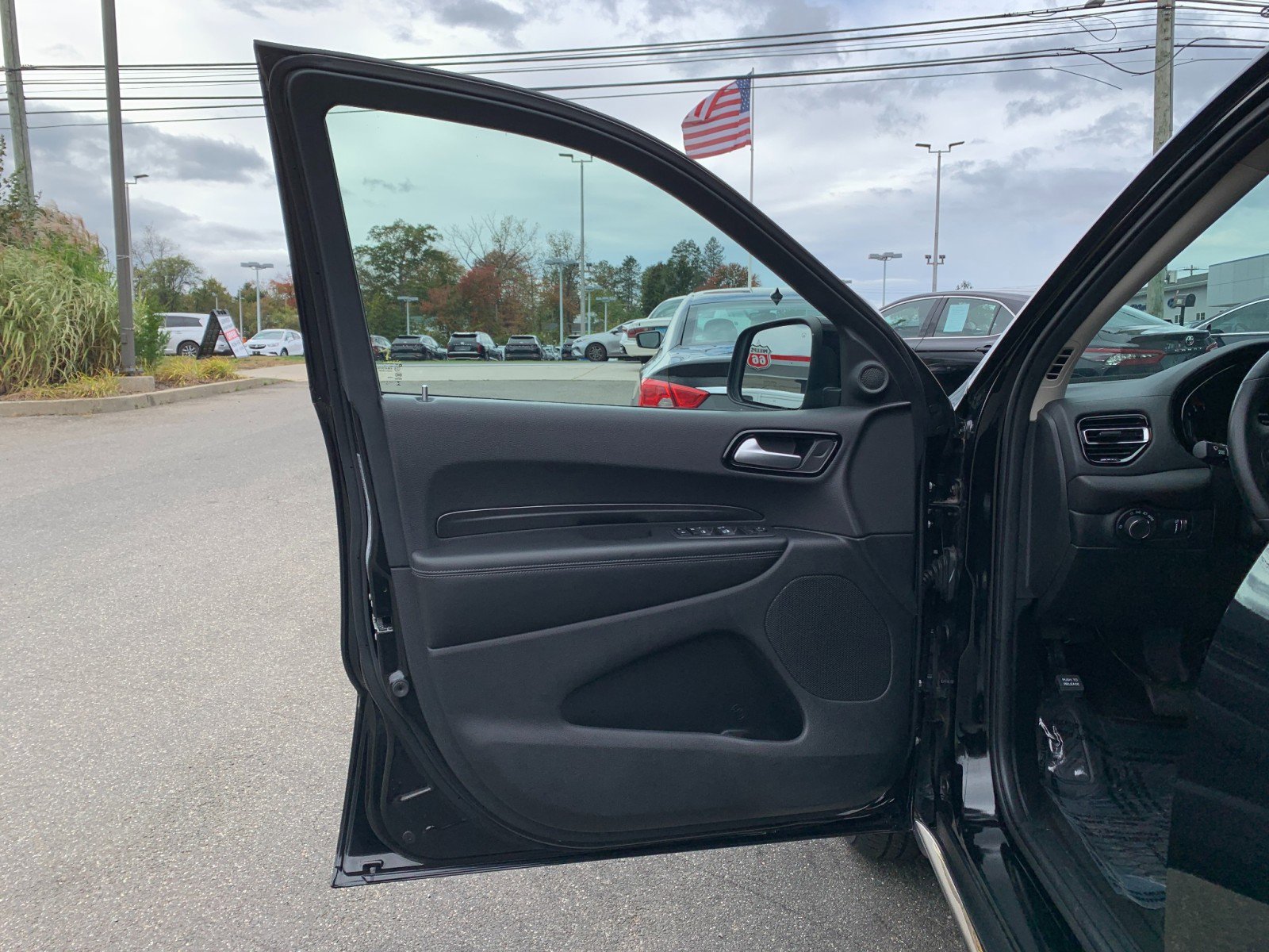 Used 2022 Dodge Durango AWD image 11