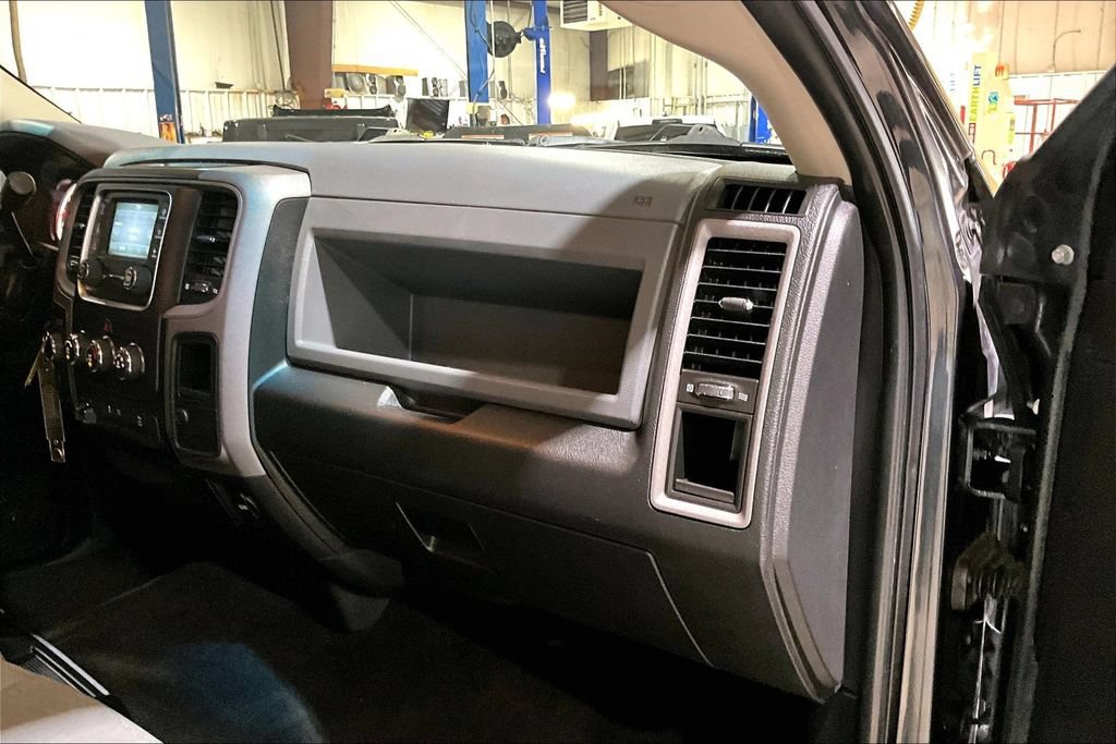 Used 2018 RAM 2500 Tradesman w/ Chrome Appearance Group AWD/4WD image 13