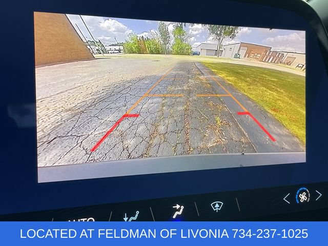 Certified 2025 Chevrolet Equinox EV LT FWD image 15