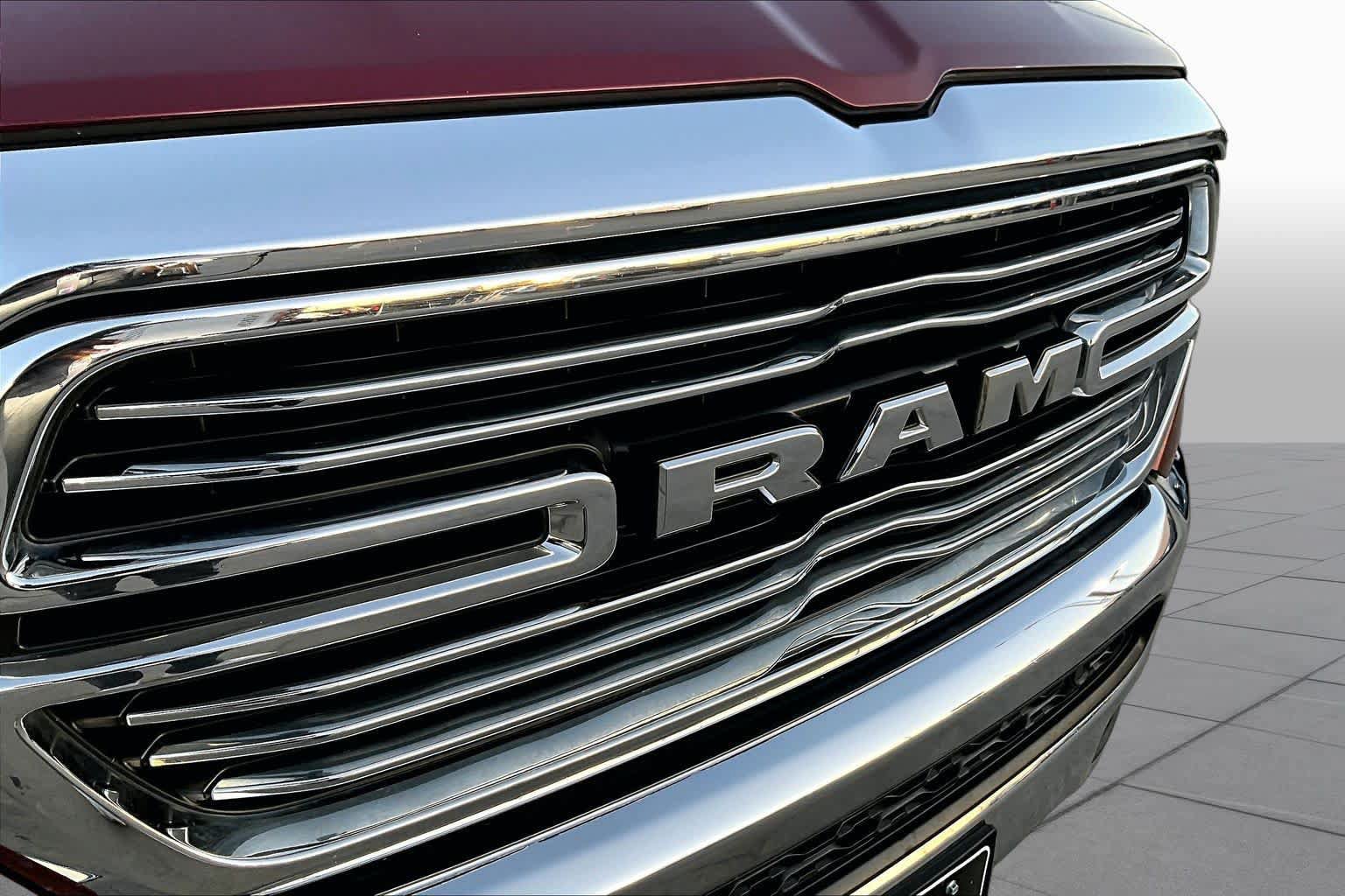 Used 2019 RAM 1500 Laramie RWD image 29