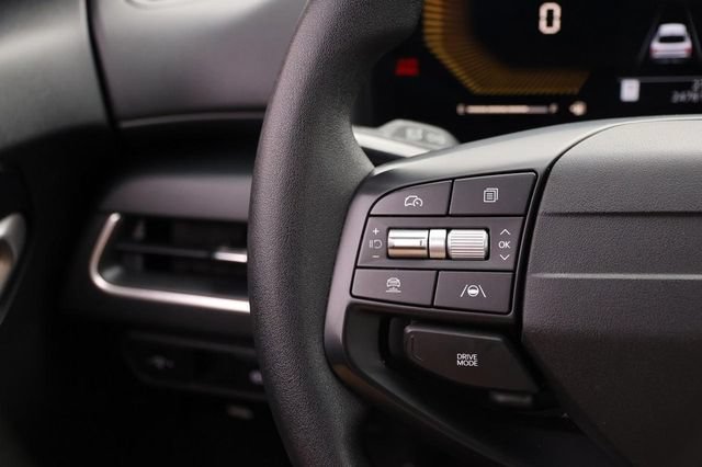 Used 2025 Kia K4 FWD image 11
