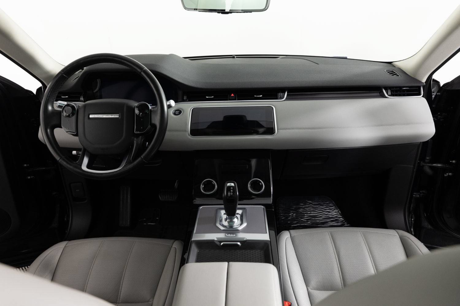 Used 2020 Land Rover Range Rover Evoque SE AWD/4WD image 38