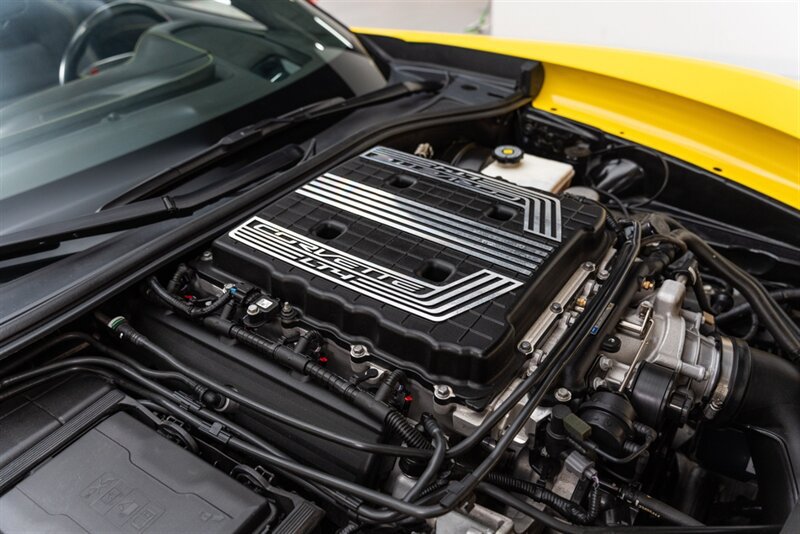Used 2018 Chevrolet Corvette Z06 RWD image 76