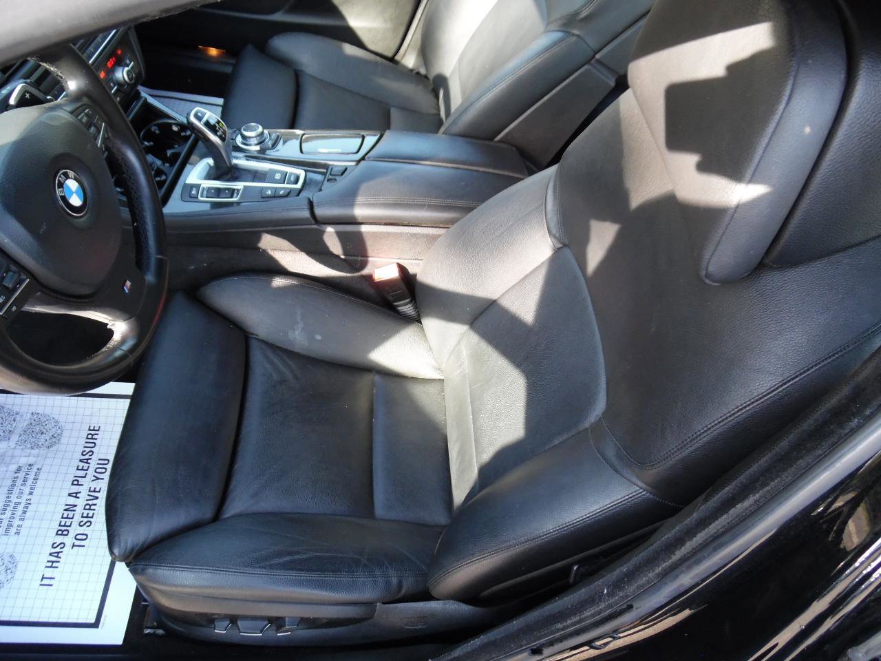 Used 2012 BMW 550i xDrive Sedan image 11