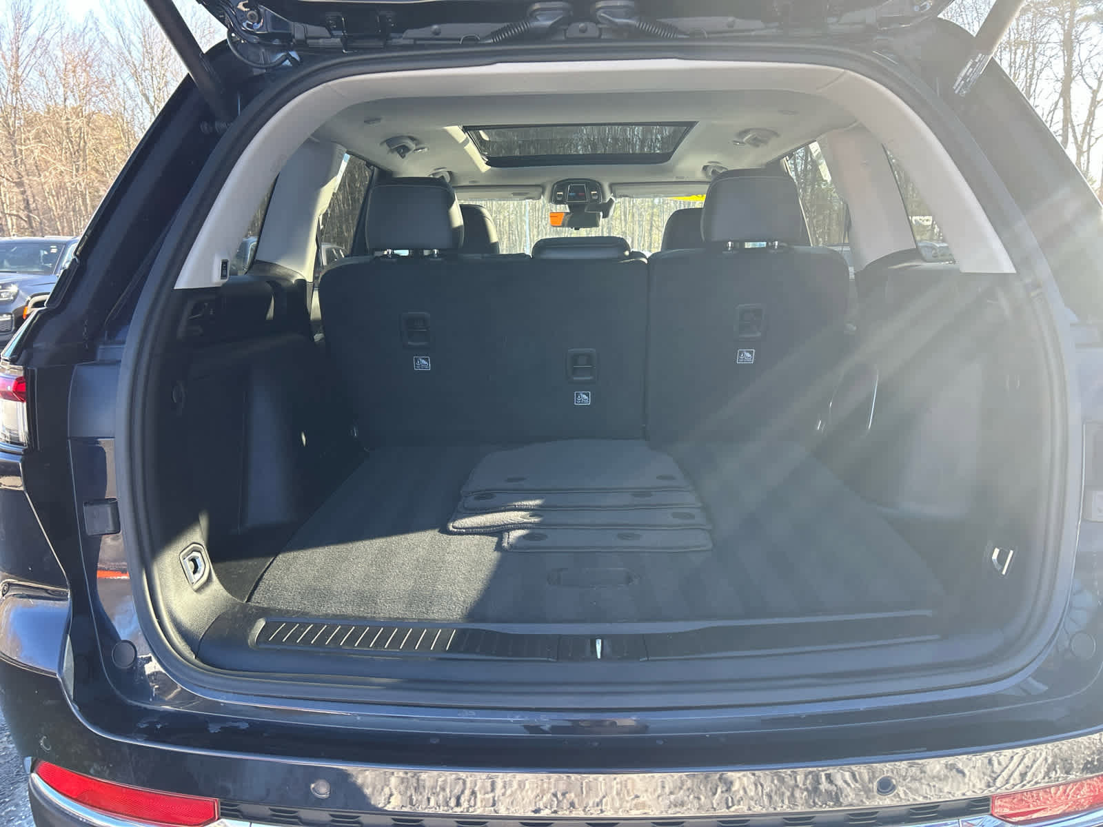 Used 2023 Jeep Grand Cherokee 4WD 4xe w/ Luxury Tech Group II image 63