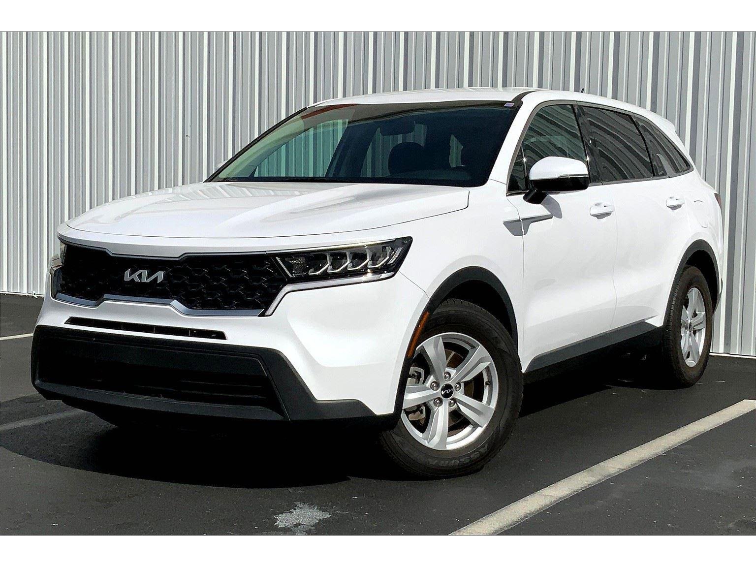Used 2023 Kia Sorento LX