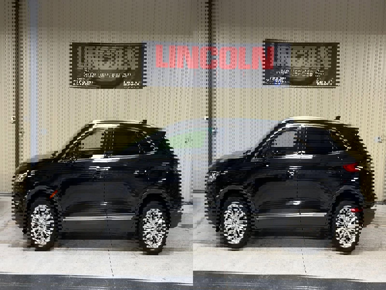 Used 2019 Lincoln MKC Premiere image 2