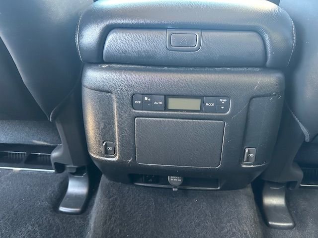 Used 2020 Nissan Armada SL w/ Premium Package image 18
