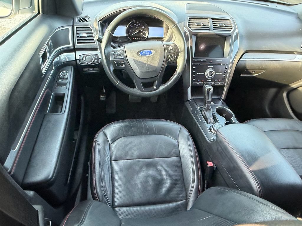 Used 2018 Ford Explorer Sport w/ Equipment Group 401A AWD/4WD image 13