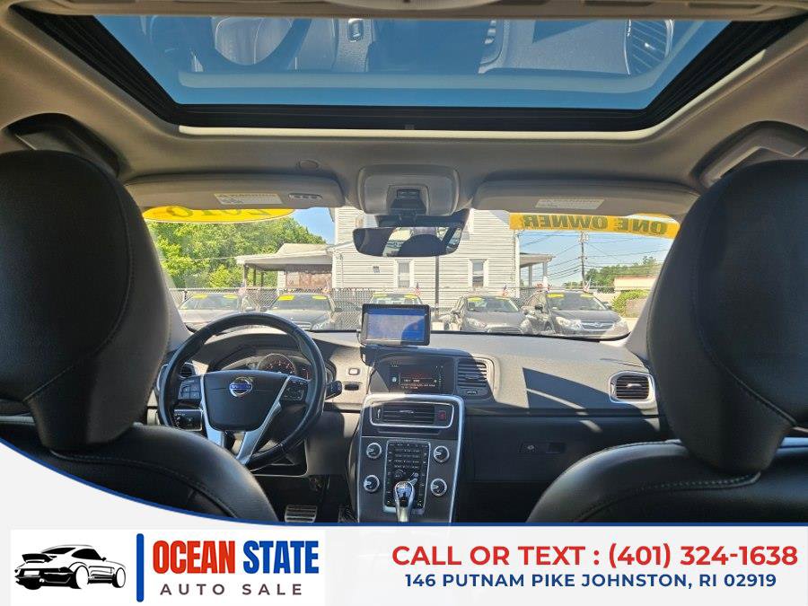 Used 2016 Volvo V60 T5 Premier w/ Convenience Package FWD image 14