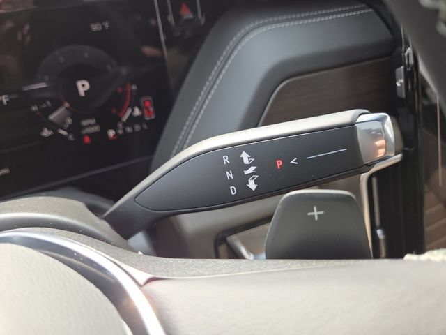 New 2026 GMC Yukon XL Denali Ultimate AWD/4WD image 36