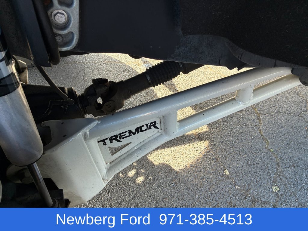 Used 2022 Ford F350 Lariat w/ Tremor Off-Road Package AWD/4WD image 14