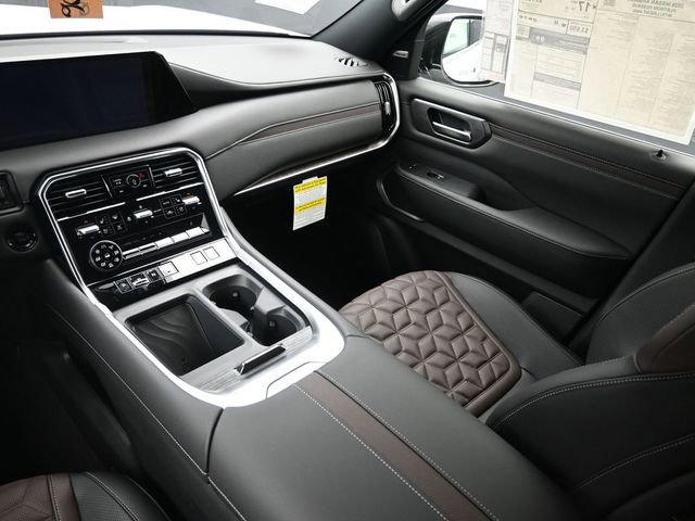 New 2026 Nissan Armada Platinum Reserve image 13