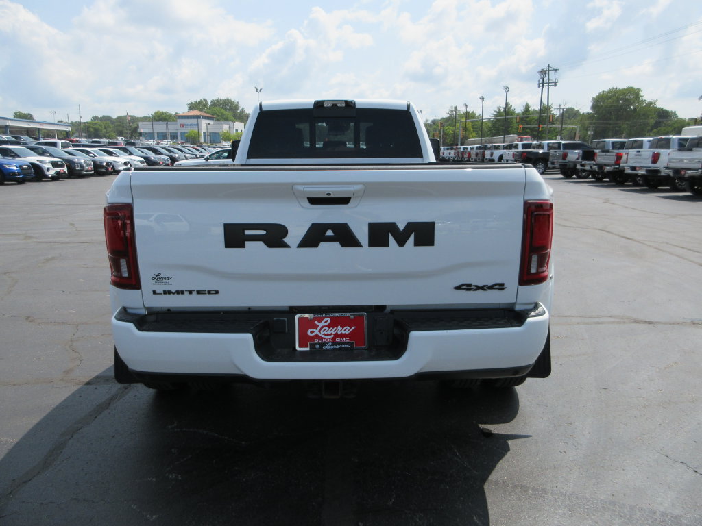 Used 2025 RAM 3500 Limited AWD/4WD image 7