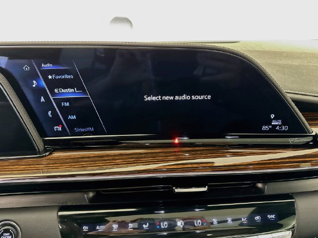 Used 2023 Cadillac Escalade Premium Luxury w/ Performance Package AWD/4WD image 15