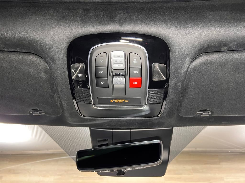 Used 2023 Hyundai Palisade Calligraphy image 12