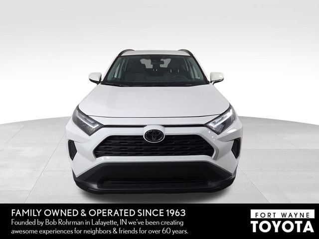 Used 2025 Toyota RAV4 XLE image 3