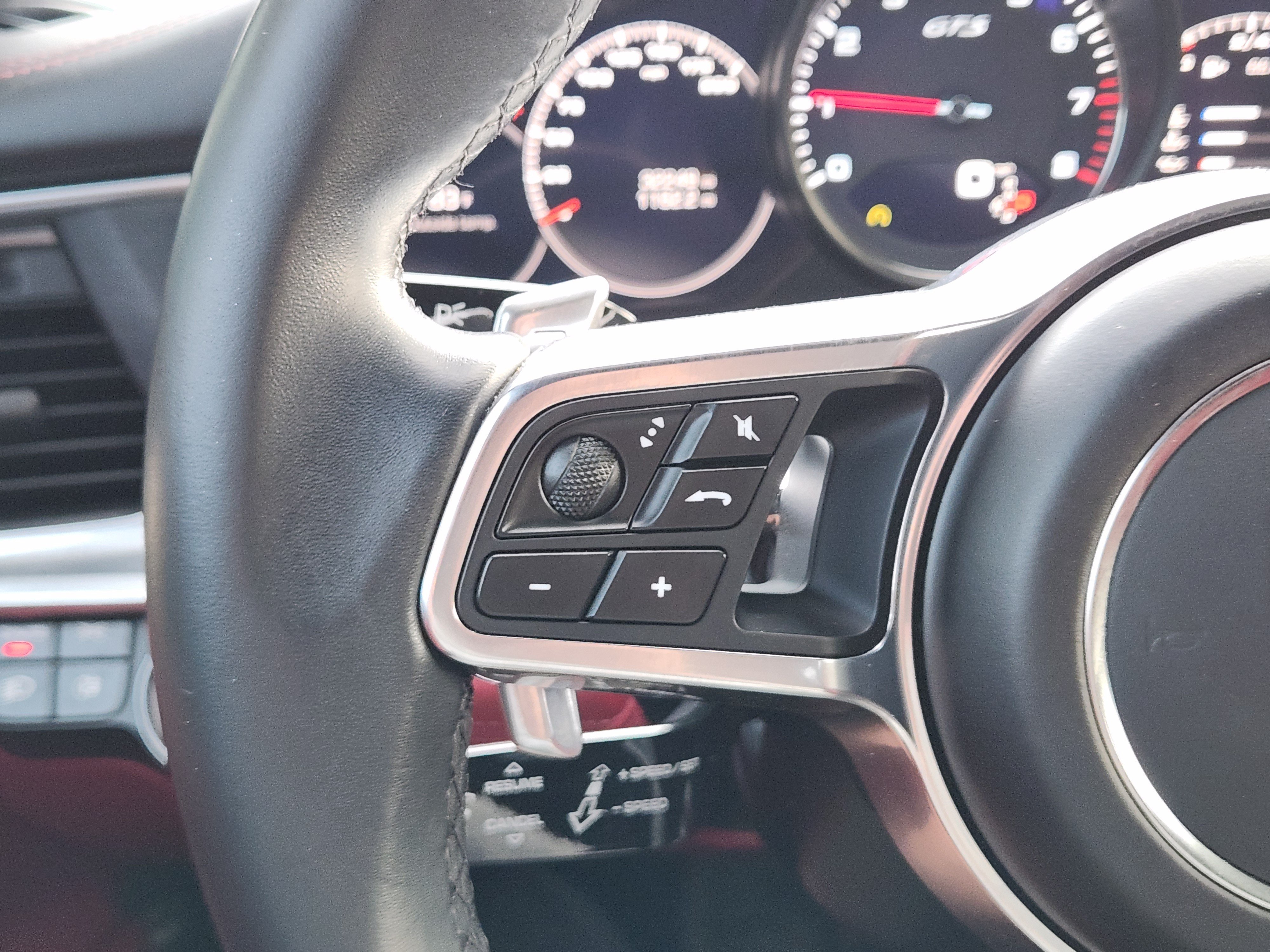 Used 2019 Porsche Panamera GTS AWD/4WD image 24