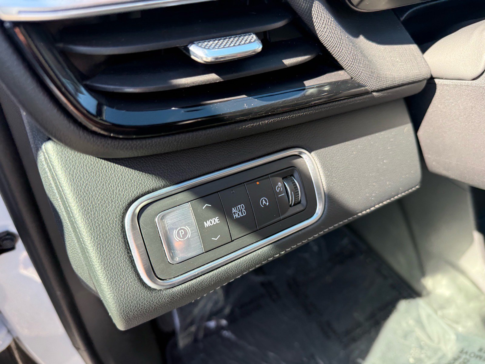 Used 2026 Buick Enclave Preferred FWD image 20