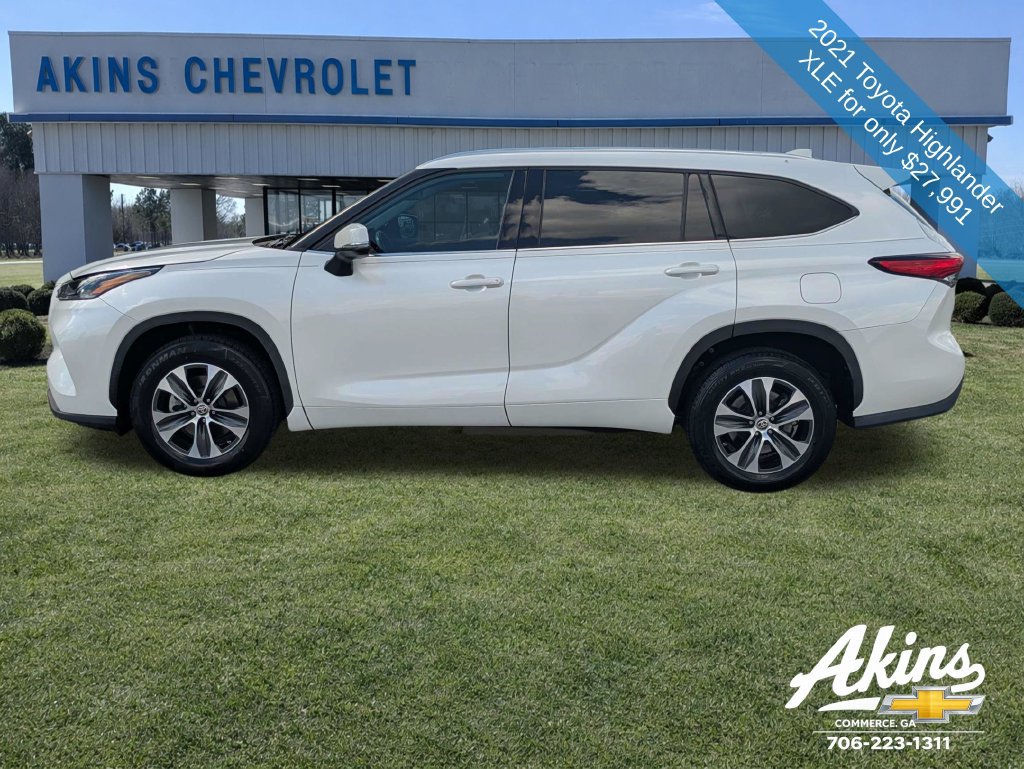 Used 2021 Toyota Highlander XLE FWD image 7