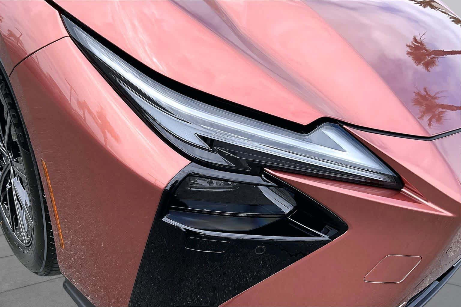 New 2026 Lexus ES 350e FWD image 21