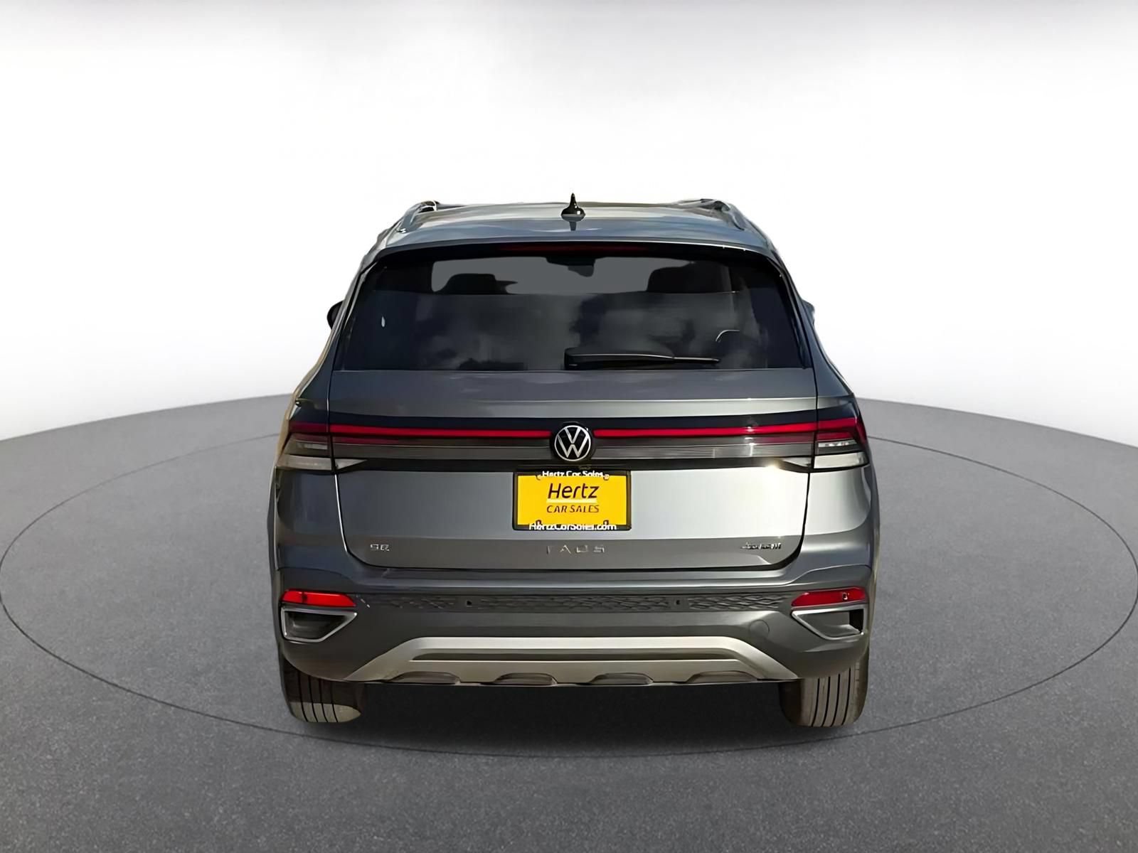Used 2026 Volkswagen Taos SE AWD/4WD image 12