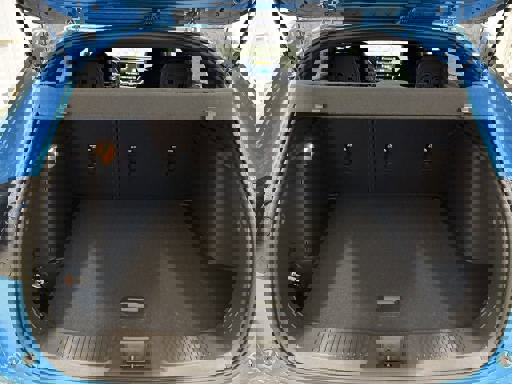 New 2026 Chevrolet Trax RS w/ Driver Confidence Package image 31