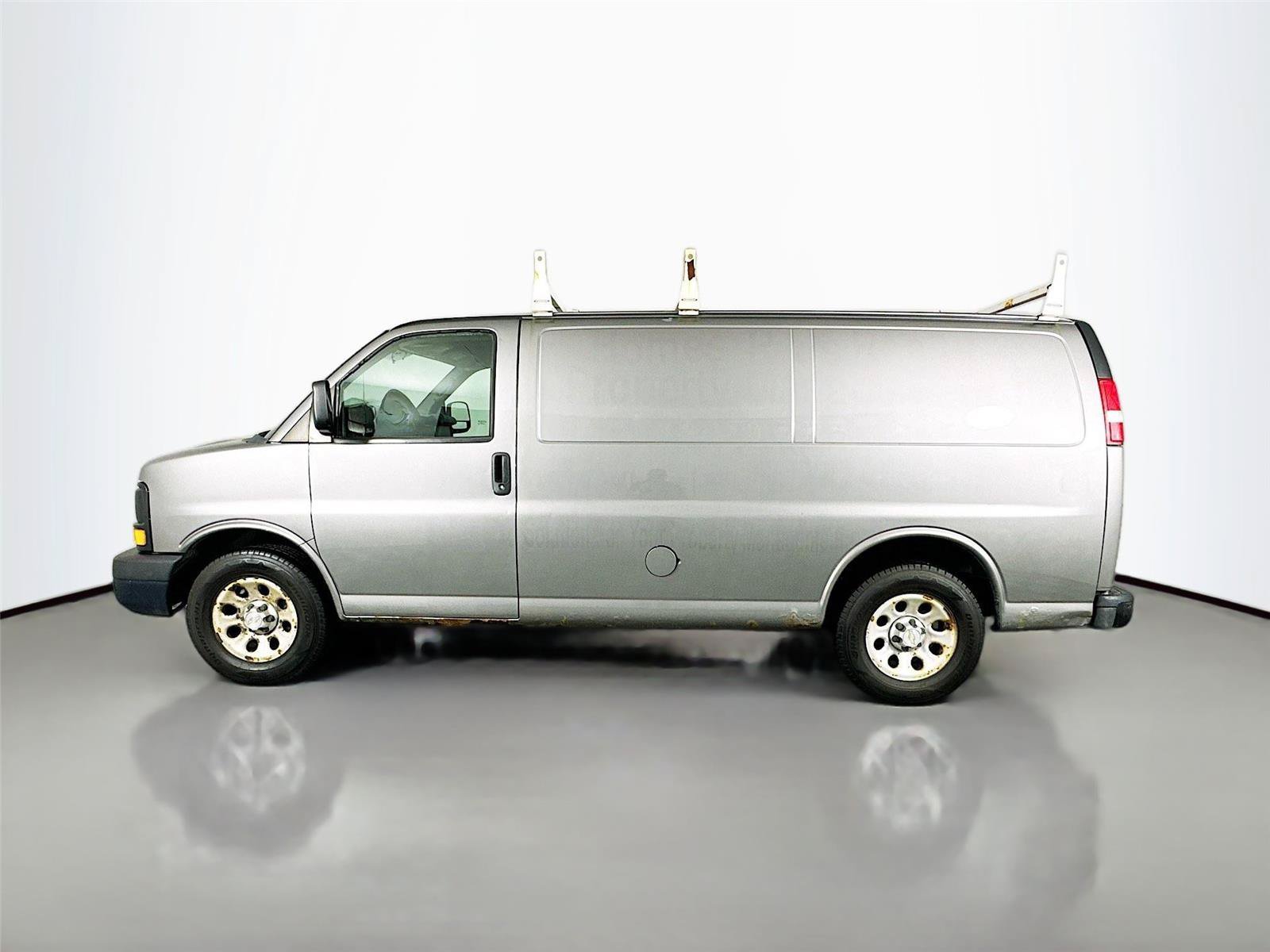 Used 2012 Chevrolet Express 1500 RWD image 7