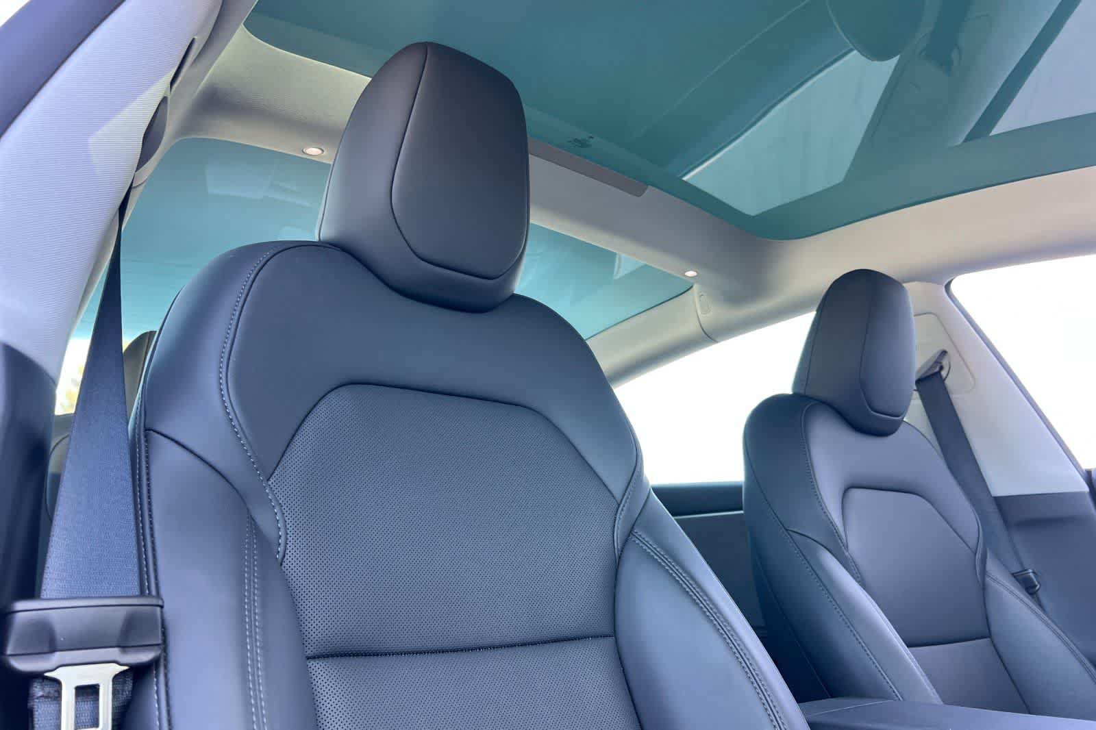 Used 2025 Tesla Model 3 Long Range RWD image 18