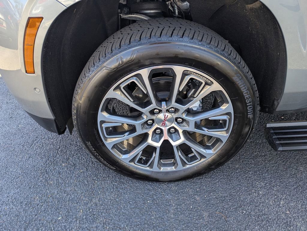 Used 2026 GMC Yukon XL Denali w/ Denali Reserve Package image 30