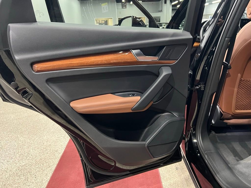 Used 2021 Audi Q5 2.0T Premium Plus w/ Premium Plus Package image 22